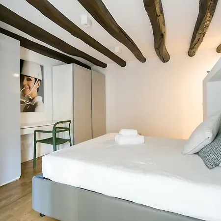 Mortara Apartment
